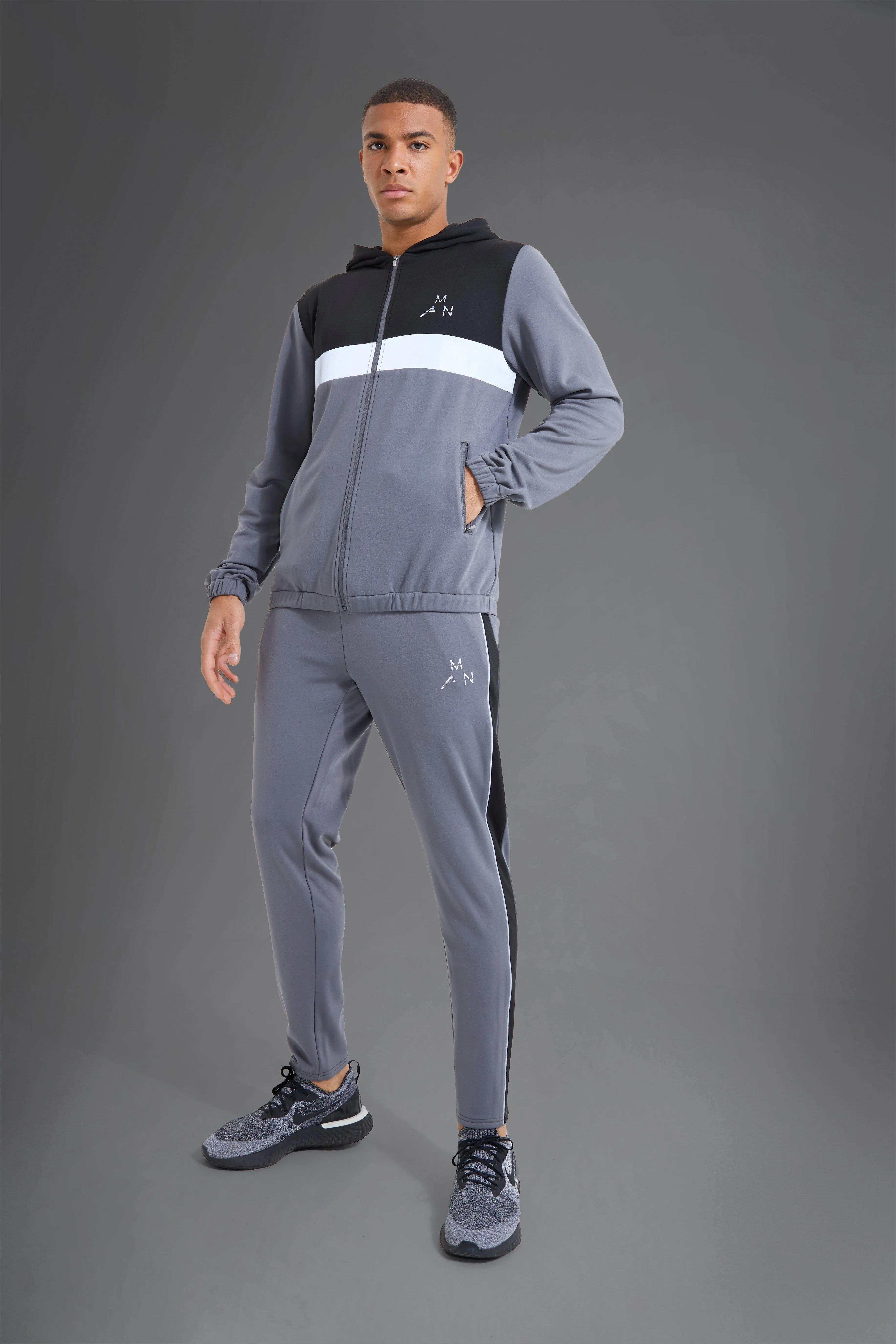 Active Gym Reflective Panel 1/4 Zip Tracksuit | boohooMAN UK