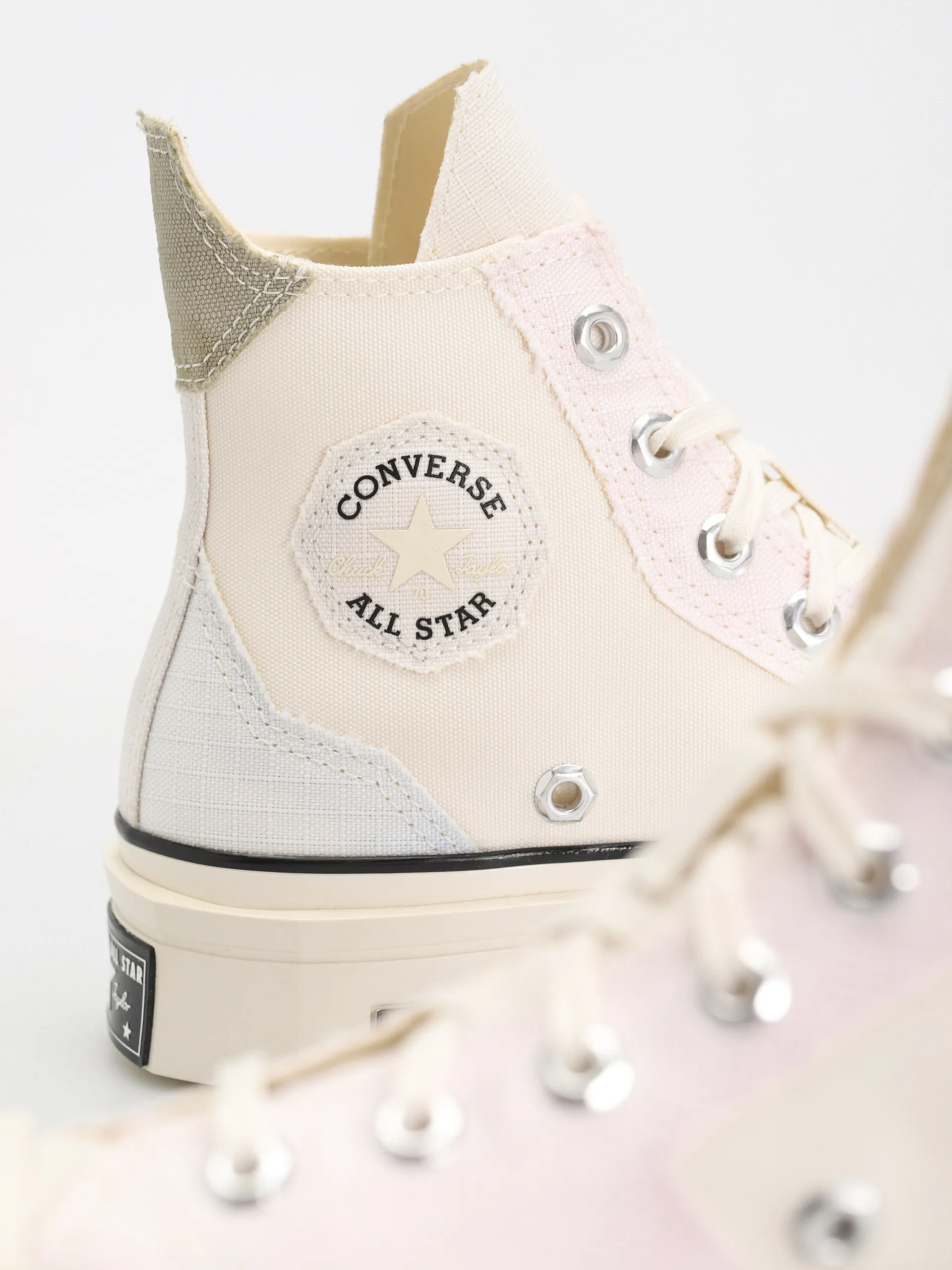 Converse Chuck 70 De Luxe Squared Hi Chucks (lilac)