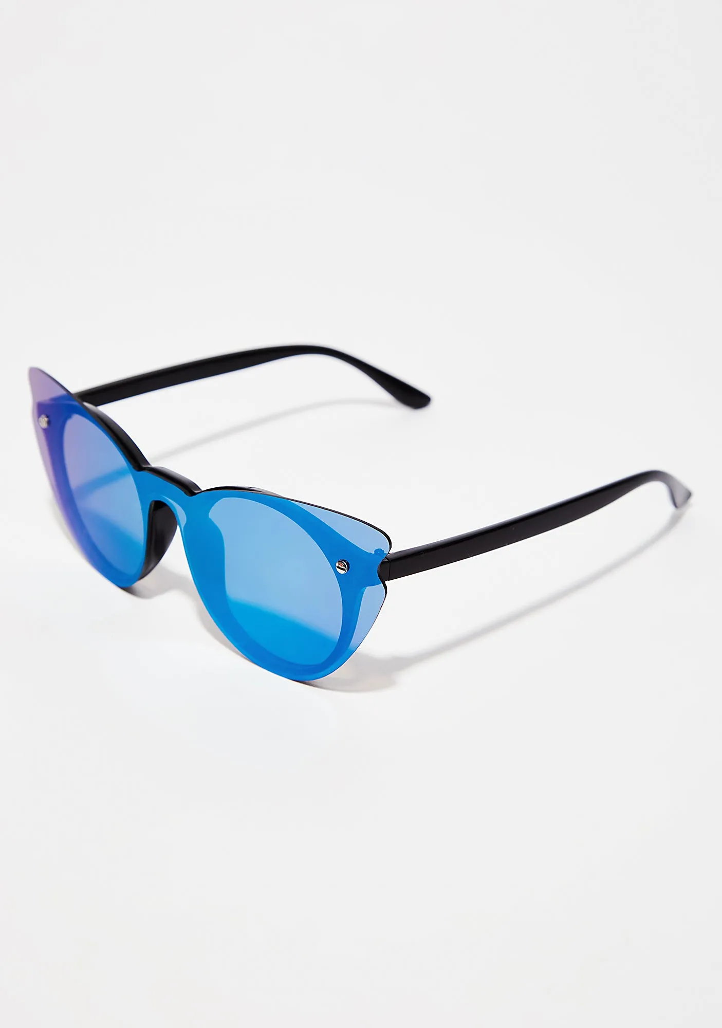 Icy Stare Sunglasses-