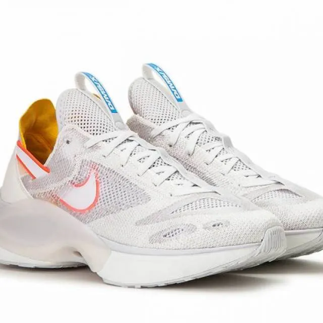 Nike N110 D/MS/X Signal Flyknit Summit White Sneakers