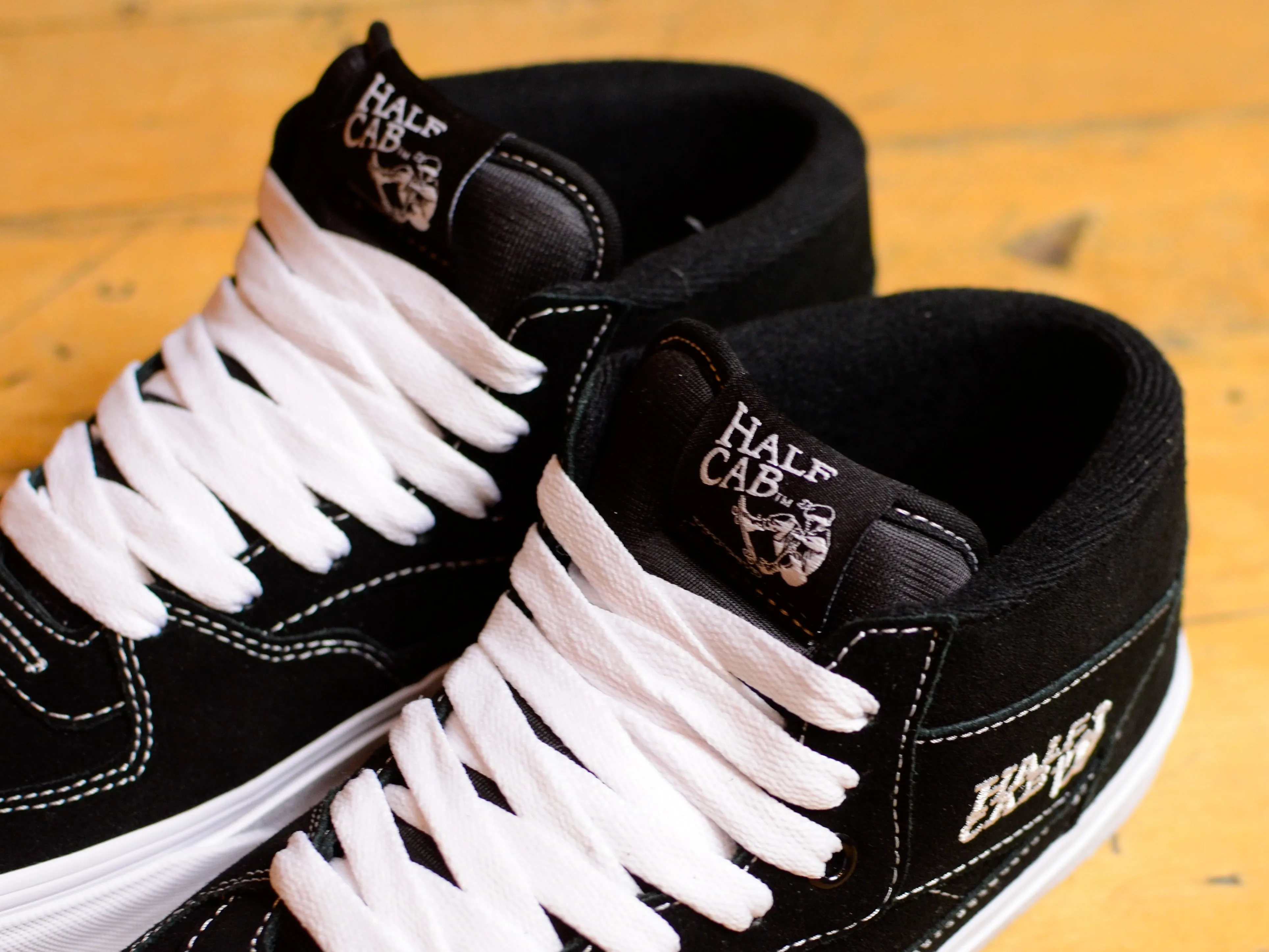 Vans Half Cab Black - Black / White